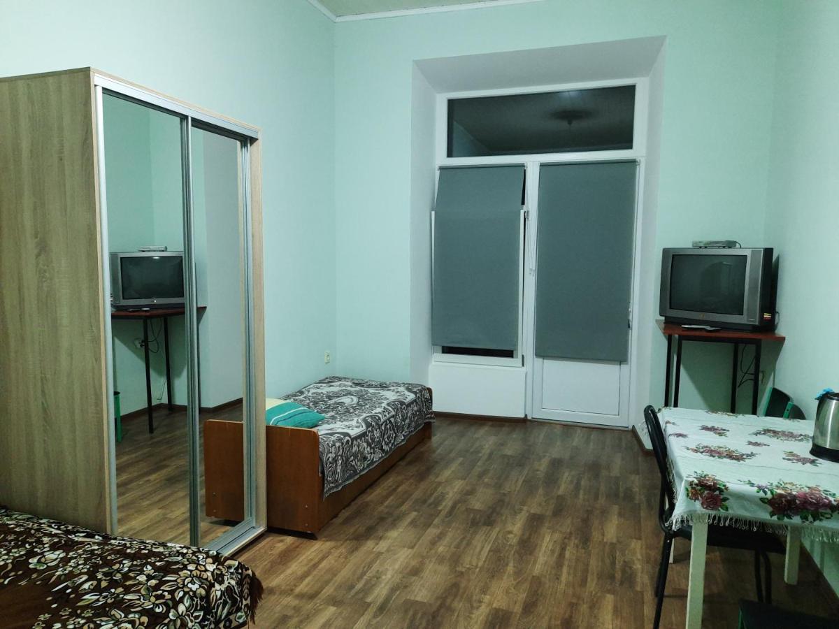 Курорт Куяльник Bed and Breakfast Odessa Esterno foto