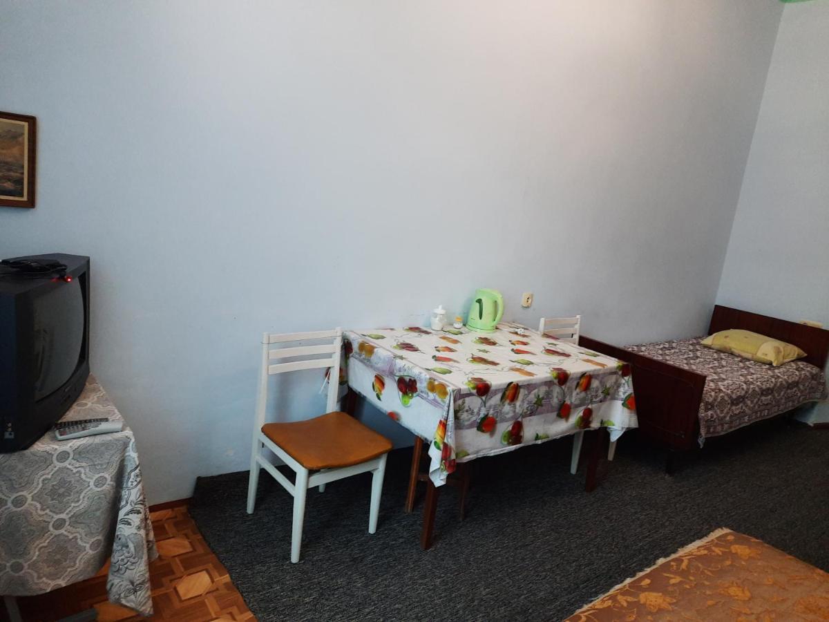 Курорт Куяльник Bed and Breakfast Odessa Esterno foto